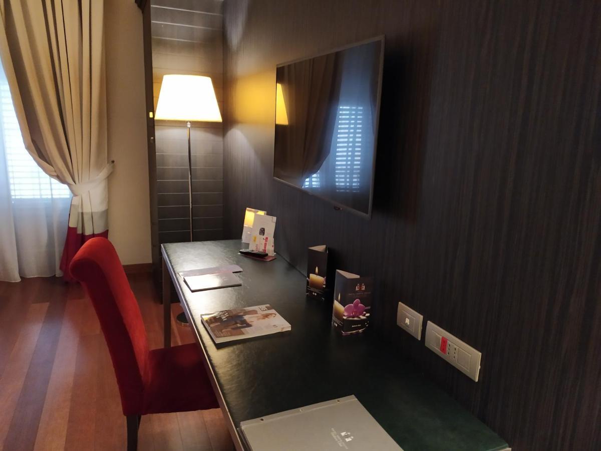Hotel Porta Felice & 4*
